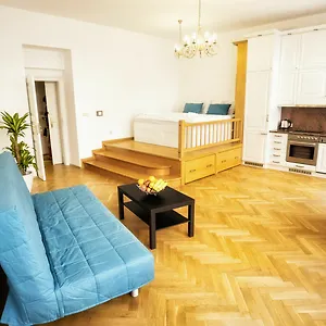  Apartment By The Old Town Square Tschechische Republik